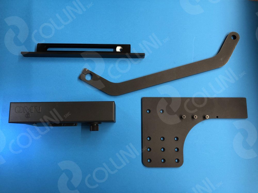 CHIUDIPORTA AEREO CON BRACCIO A SLITTA