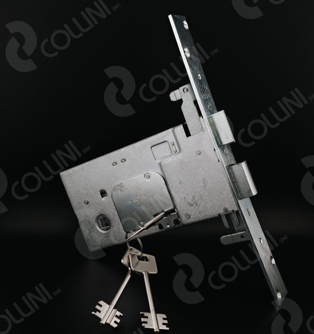 CISA Serratura da Infilare a DM Triplice (Catenaccio + Scrocco)